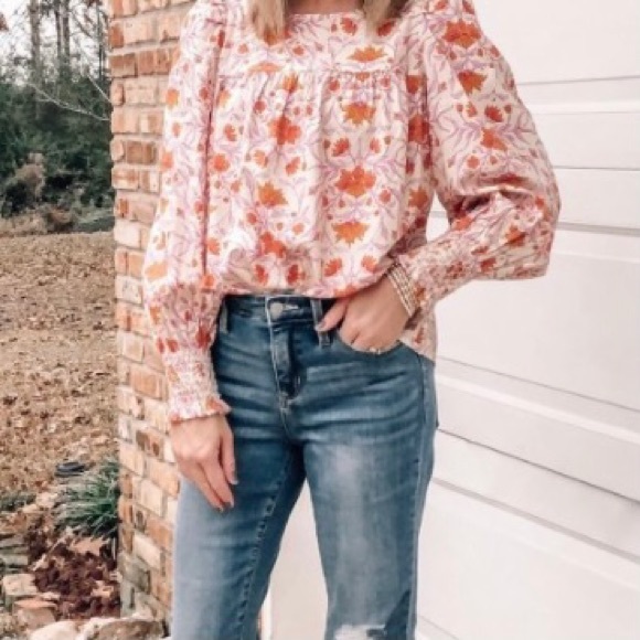 Universal Thread Women’s Small Floral Top 70s NWT Groovy Festival Hippie Love - Picture 7 of 7